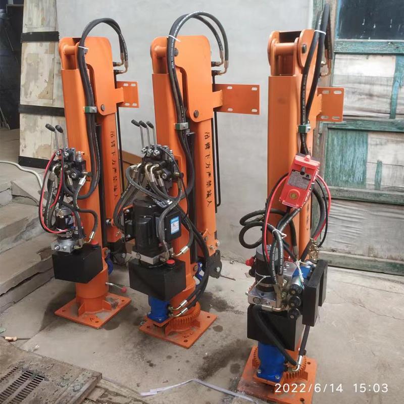 巧家县重汽蓝牌随车吊 3.2吨 国六动力强 液压驱动 农用自卸起重机